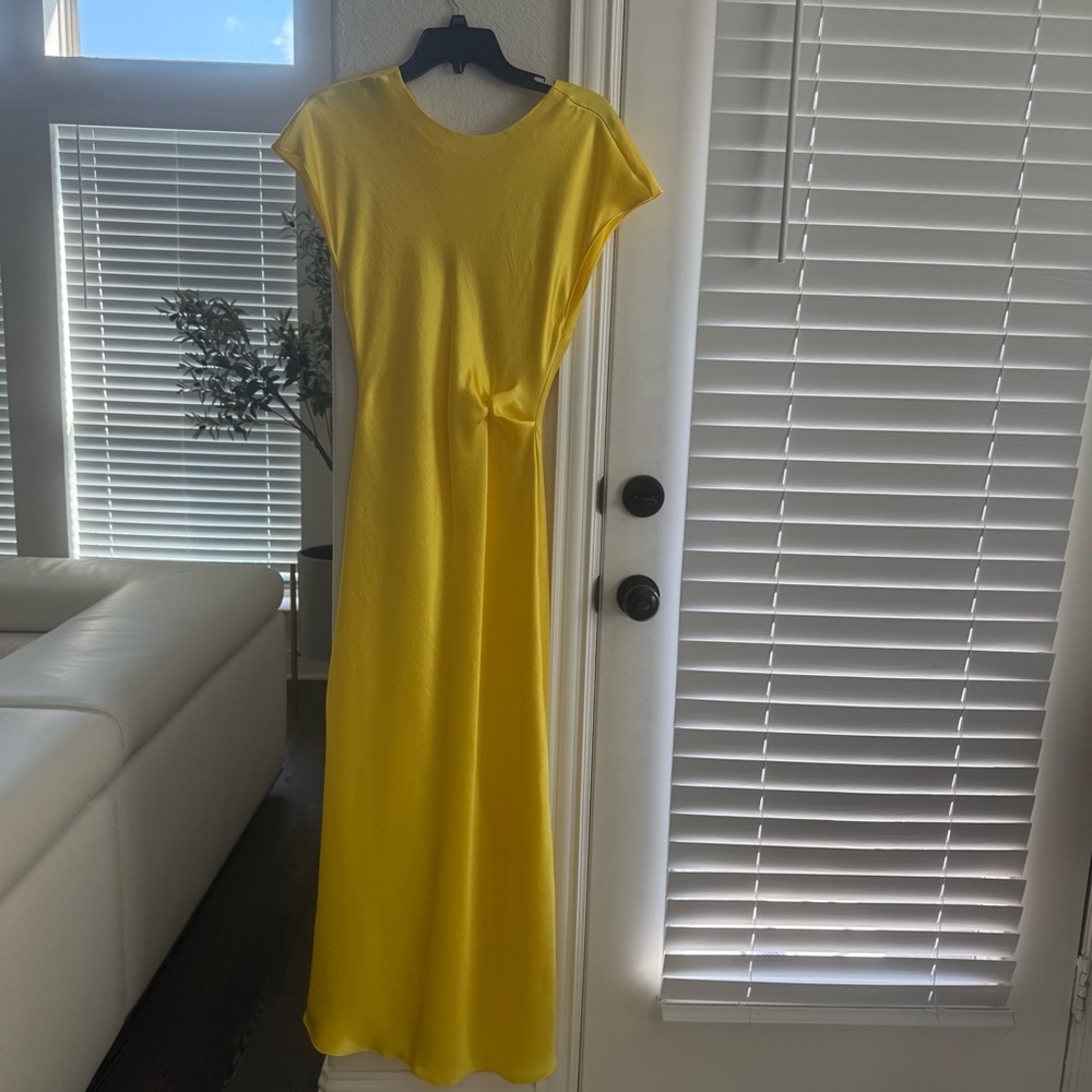 NWT Antonio Melani
Myla Short Sleeved Drapey Satin Maxi Dress - Picture 8 of 8